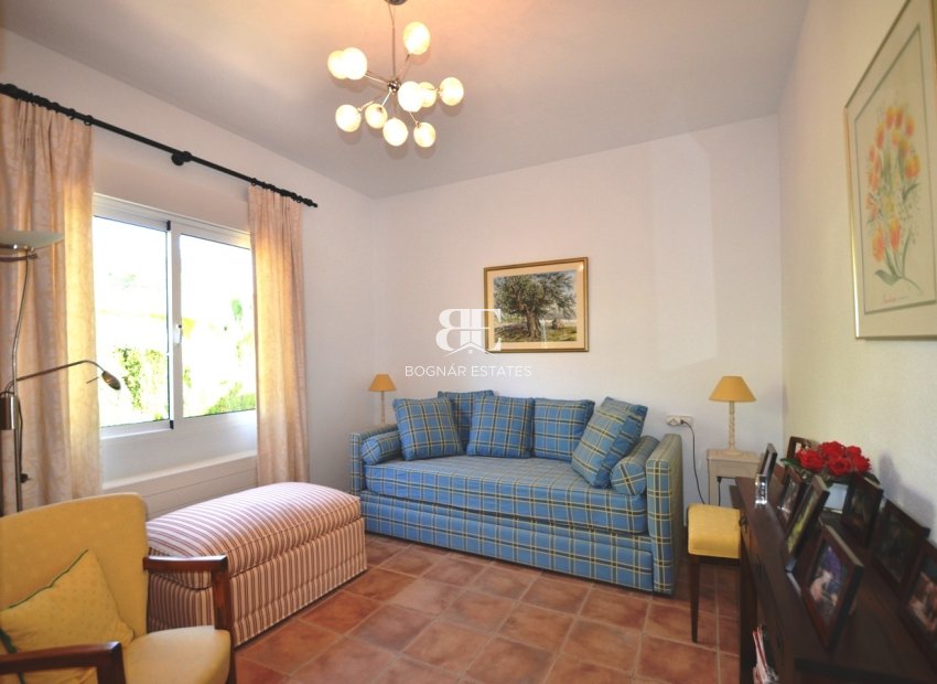 Resale - Villa -
Altea