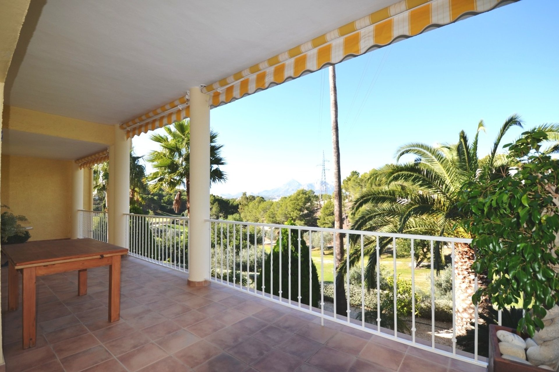 Resale - Villa -
Altea