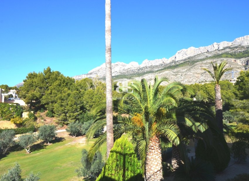 Resale - Villa -
Altea
