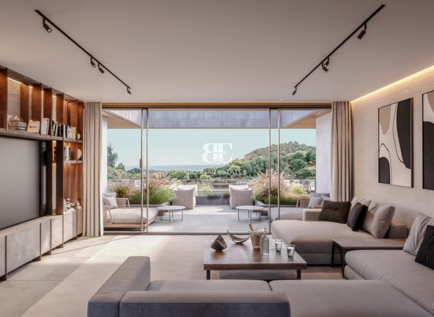 Resale - Villa -
Benahavis - El Madroñal