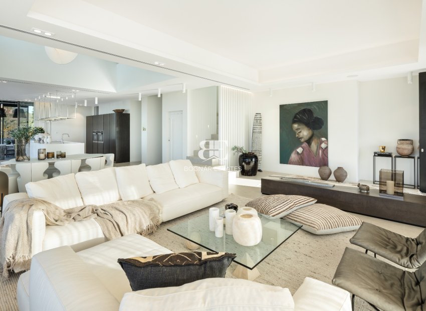 Resale - Villa -
Benahavis - La Quinta