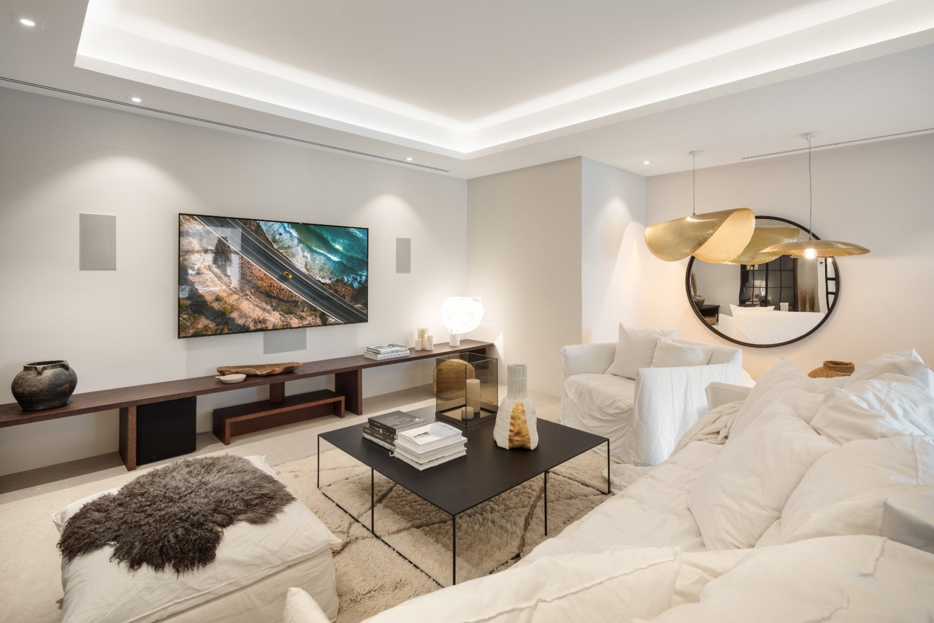 Resale - Villa -
Benahavis - La Quinta