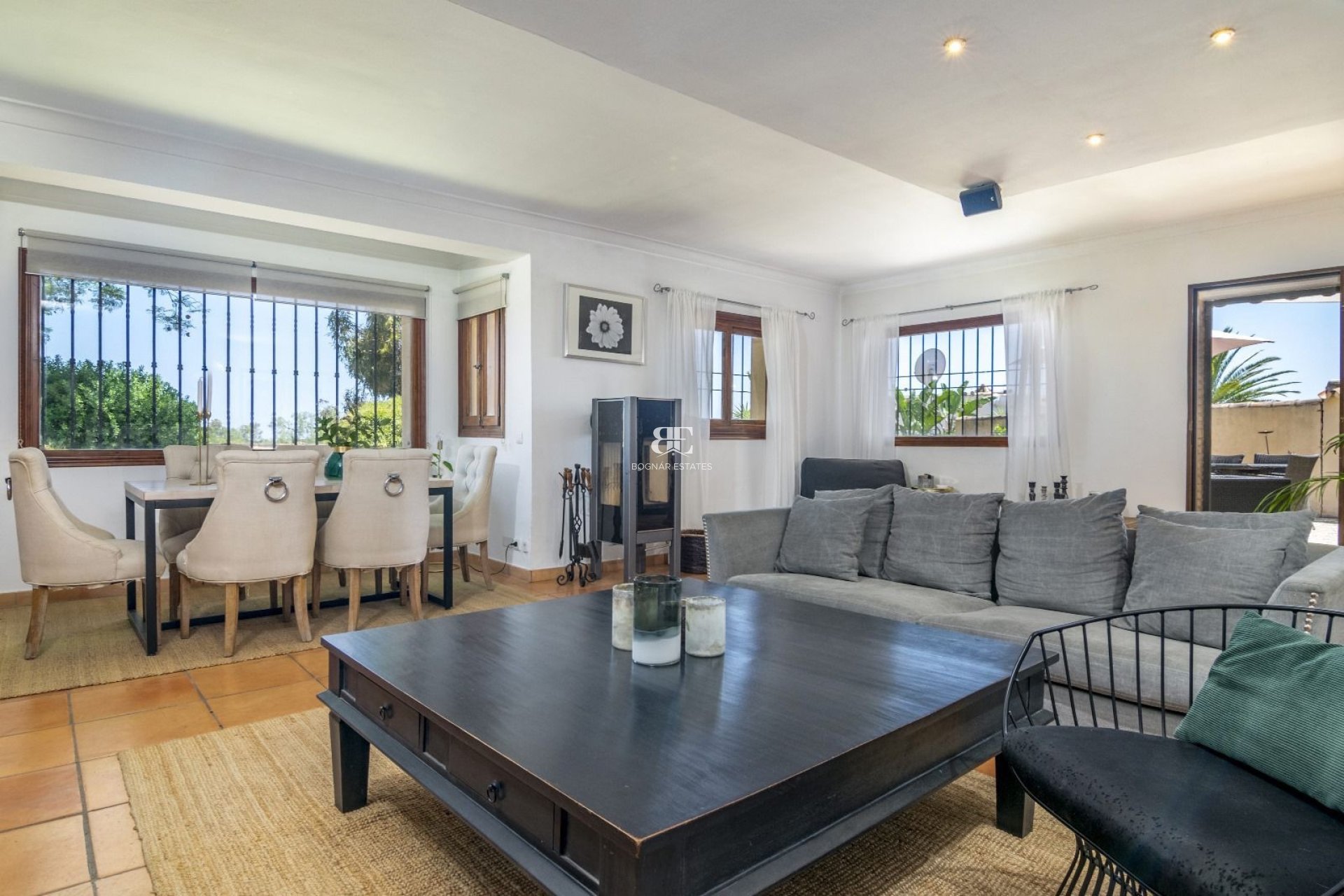 Resale - Villa -
Benahavis - La Quinta