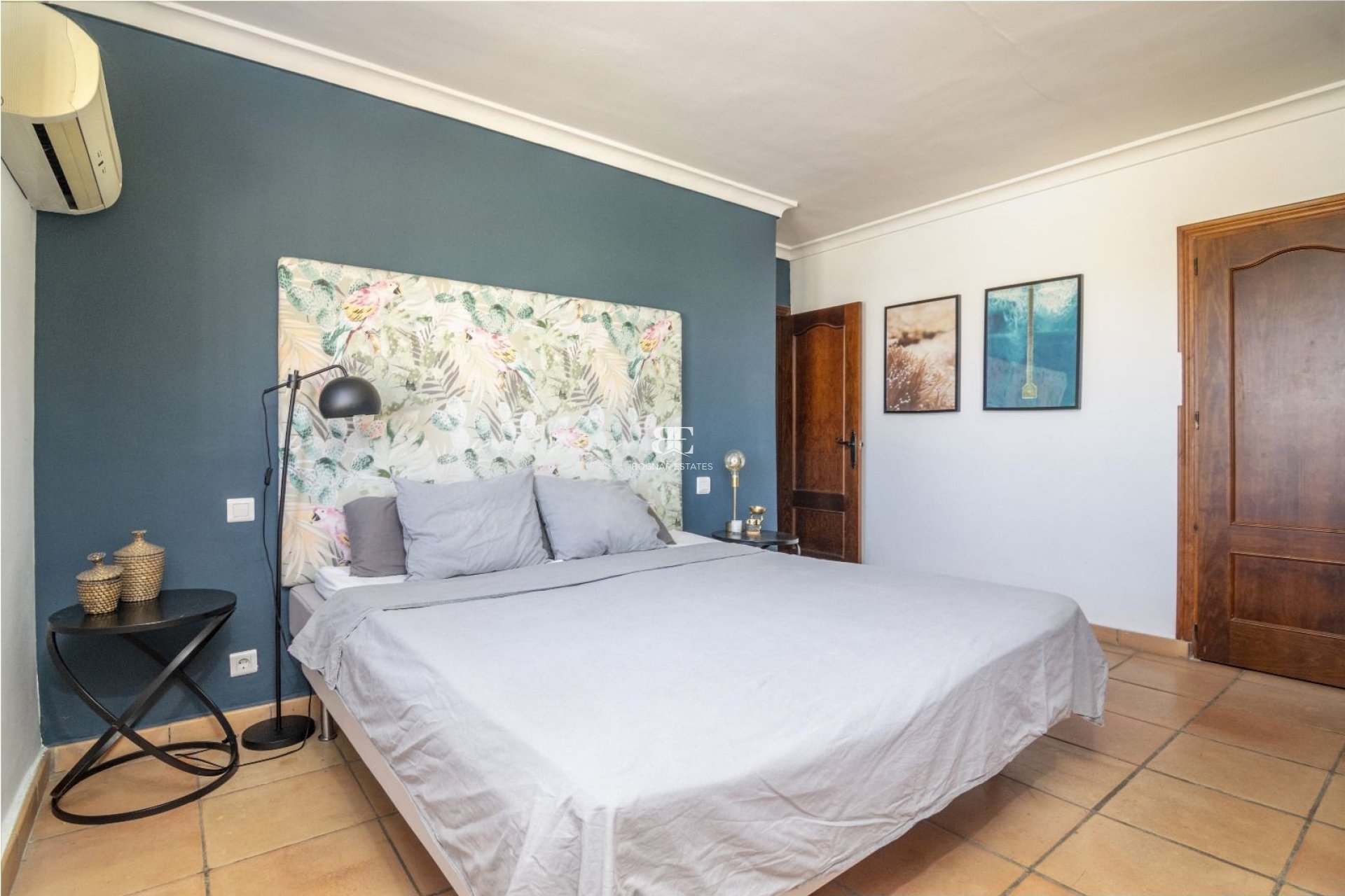 Resale - Villa -
Benahavis - La Quinta