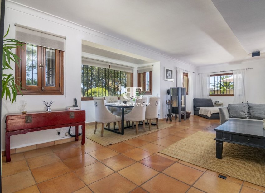 Resale - Villa -
Benahavis - La Quinta