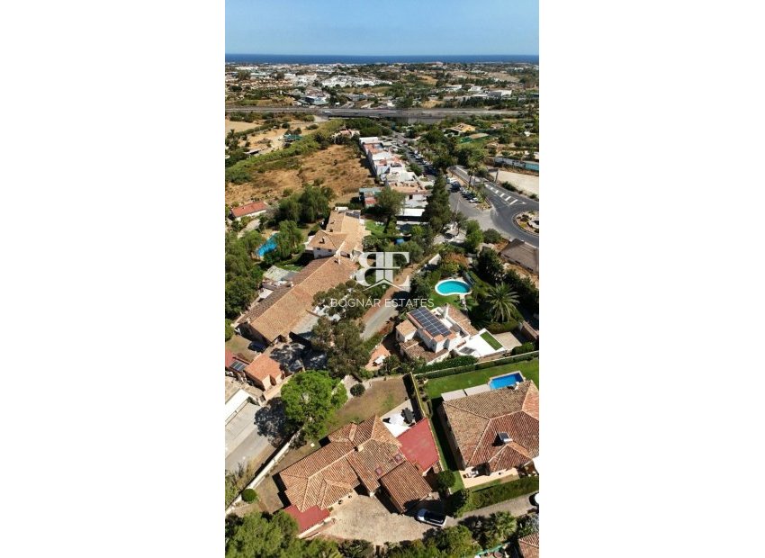 Resale - Villa -
Benahavis - La Quinta