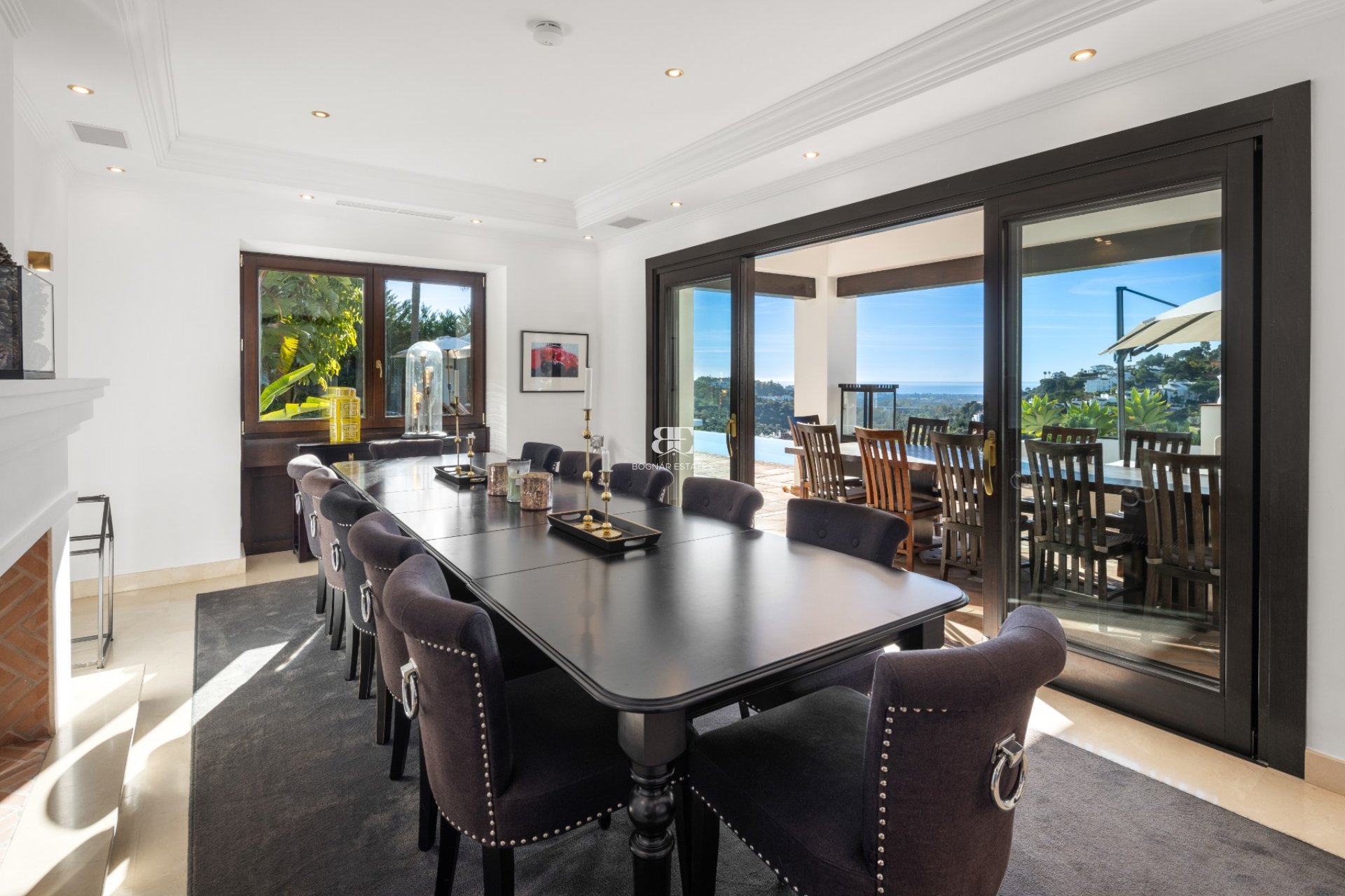 Resale - Villa -
Benahavis - La Quinta
