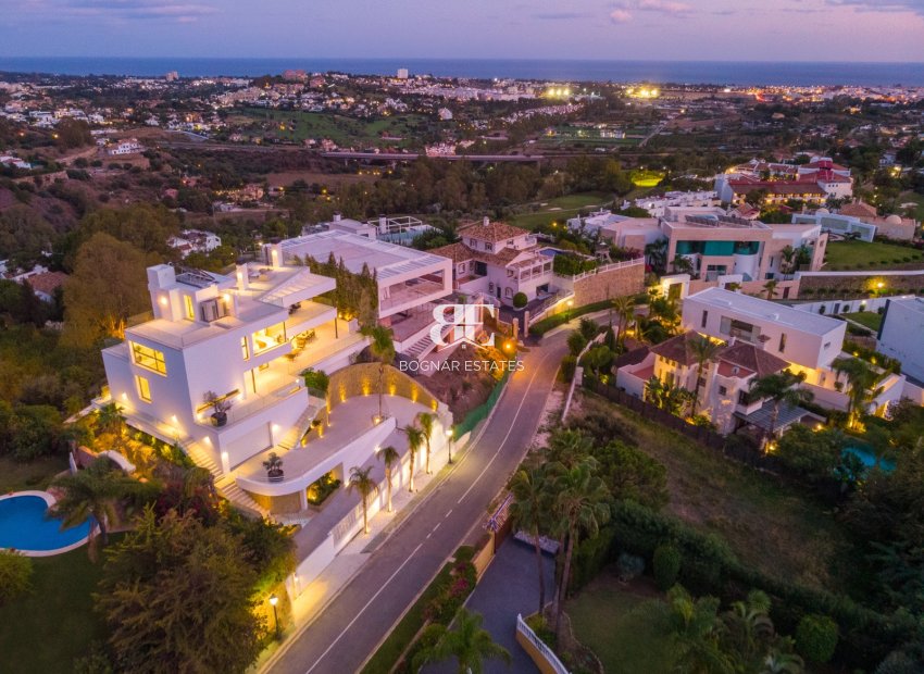 Resale - Villa -
Benahavis - La Quinta