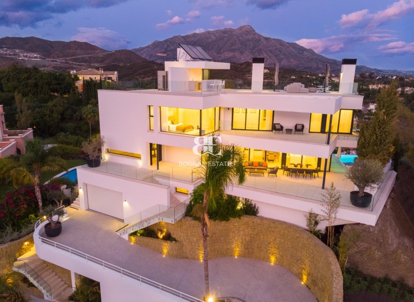 Resale - Villa -
Benahavis - La Quinta