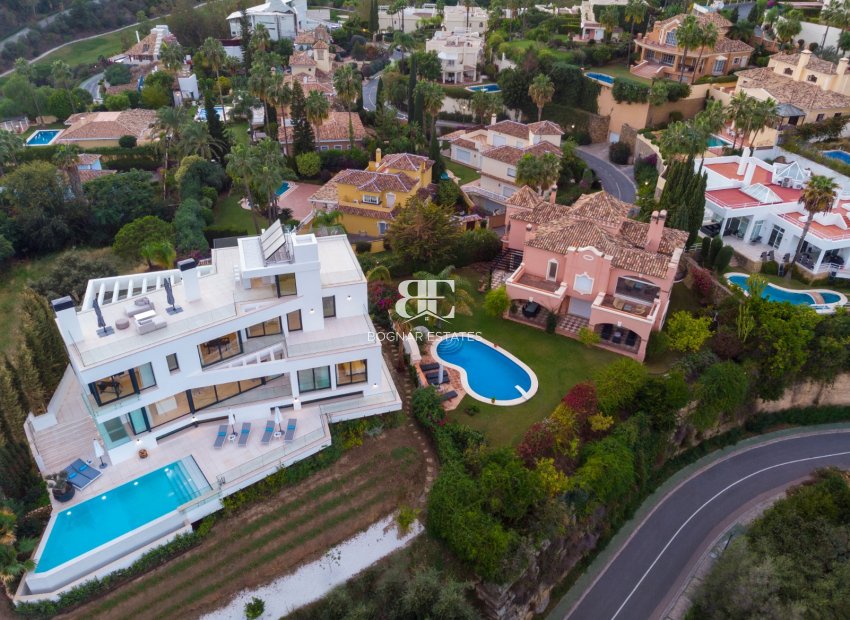 Resale - Villa -
Benahavis - La Quinta