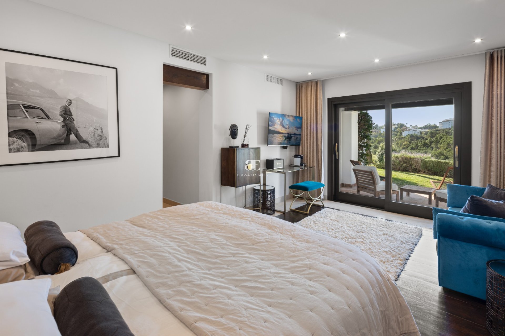 Resale - Villa -
Benahavis - La Quinta