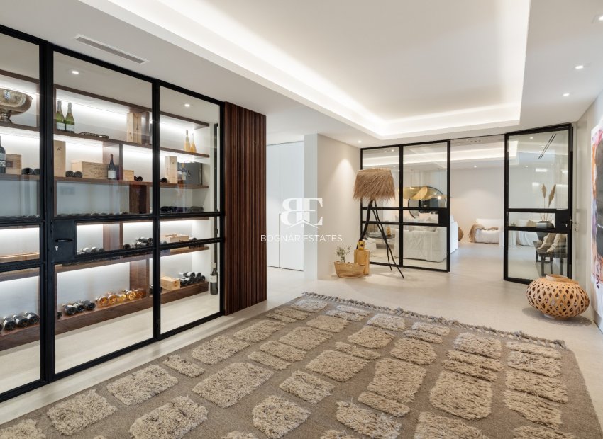 Resale - Villa -
Benahavis - La Quinta