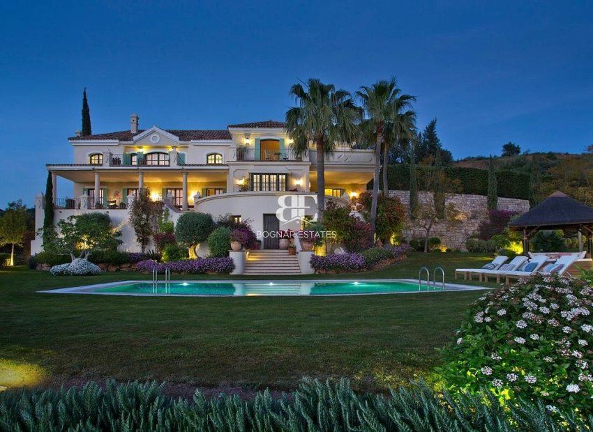 Resale - Villa -
Benahavis