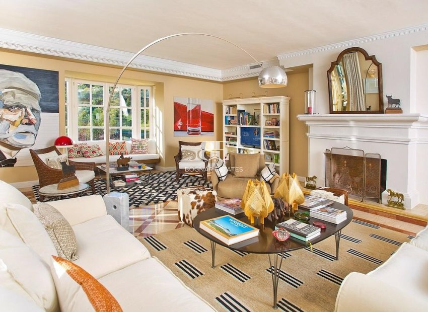 Resale - Villa -
Benahavis