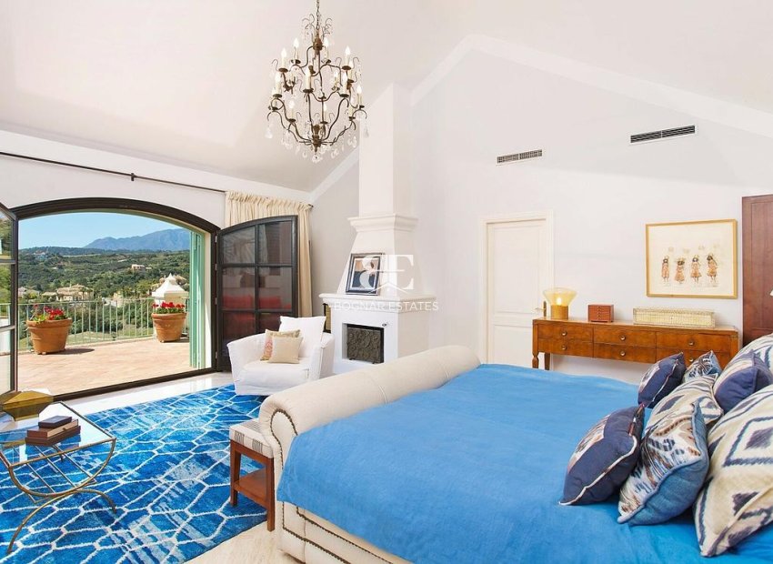 Resale - Villa -
Benahavis
