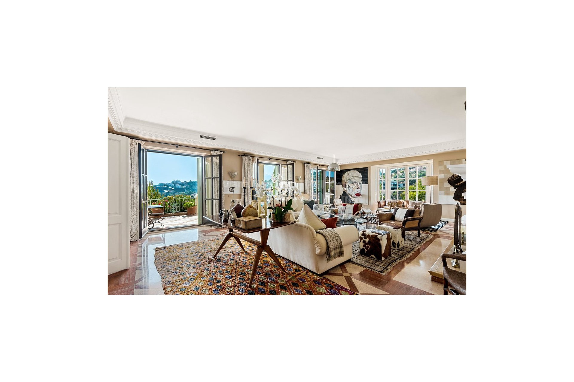 Resale - Villa -
Benahavis