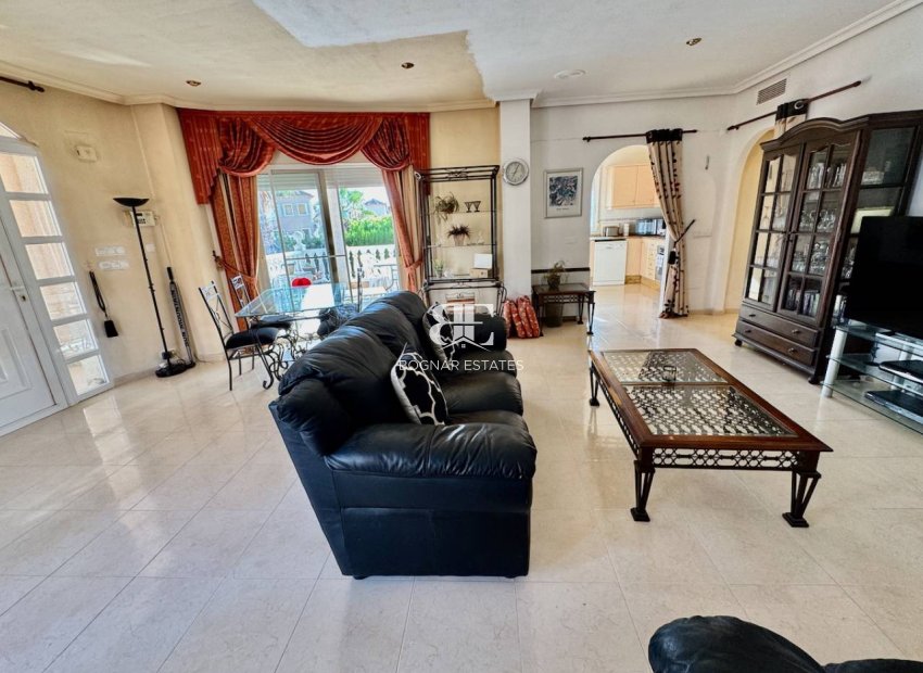 Resale - Villa -
Benferri