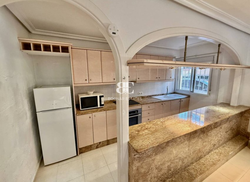 Resale - Villa -
Benferri