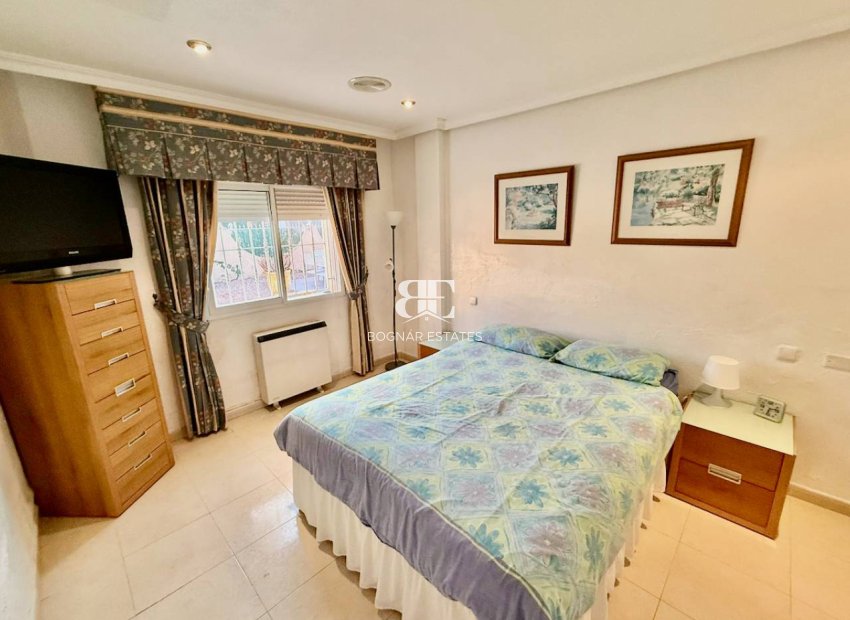 Resale - Villa -
Benferri