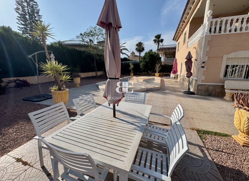 Resale - Villa -
Benferri