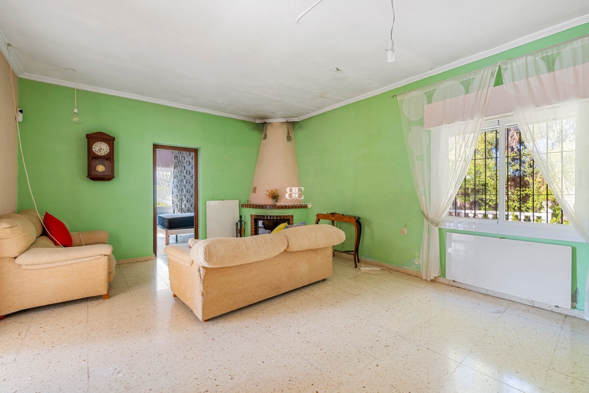 Resale - Villa -
Benferri
