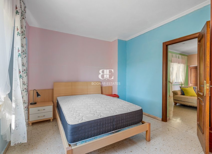 Resale - Villa -
Benferri
