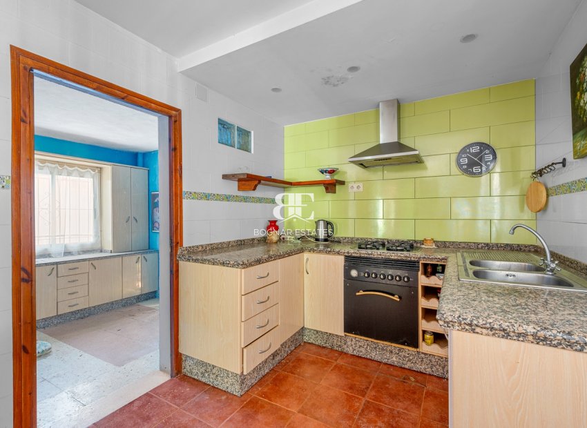 Resale - Villa -
Benferri