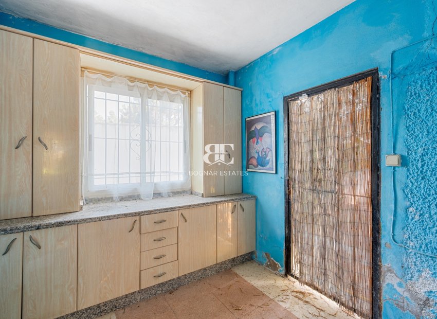 Resale - Villa -
Benferri