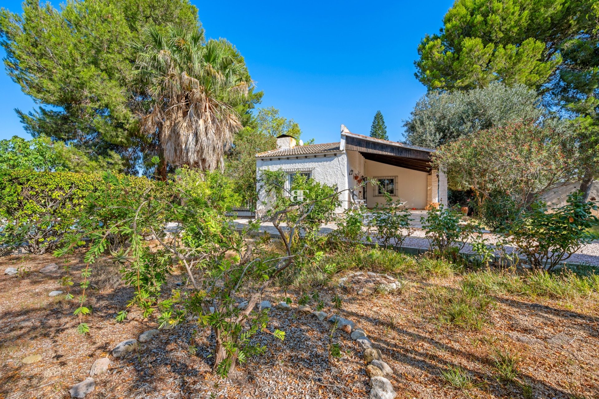 Resale - Villa -
Benferri