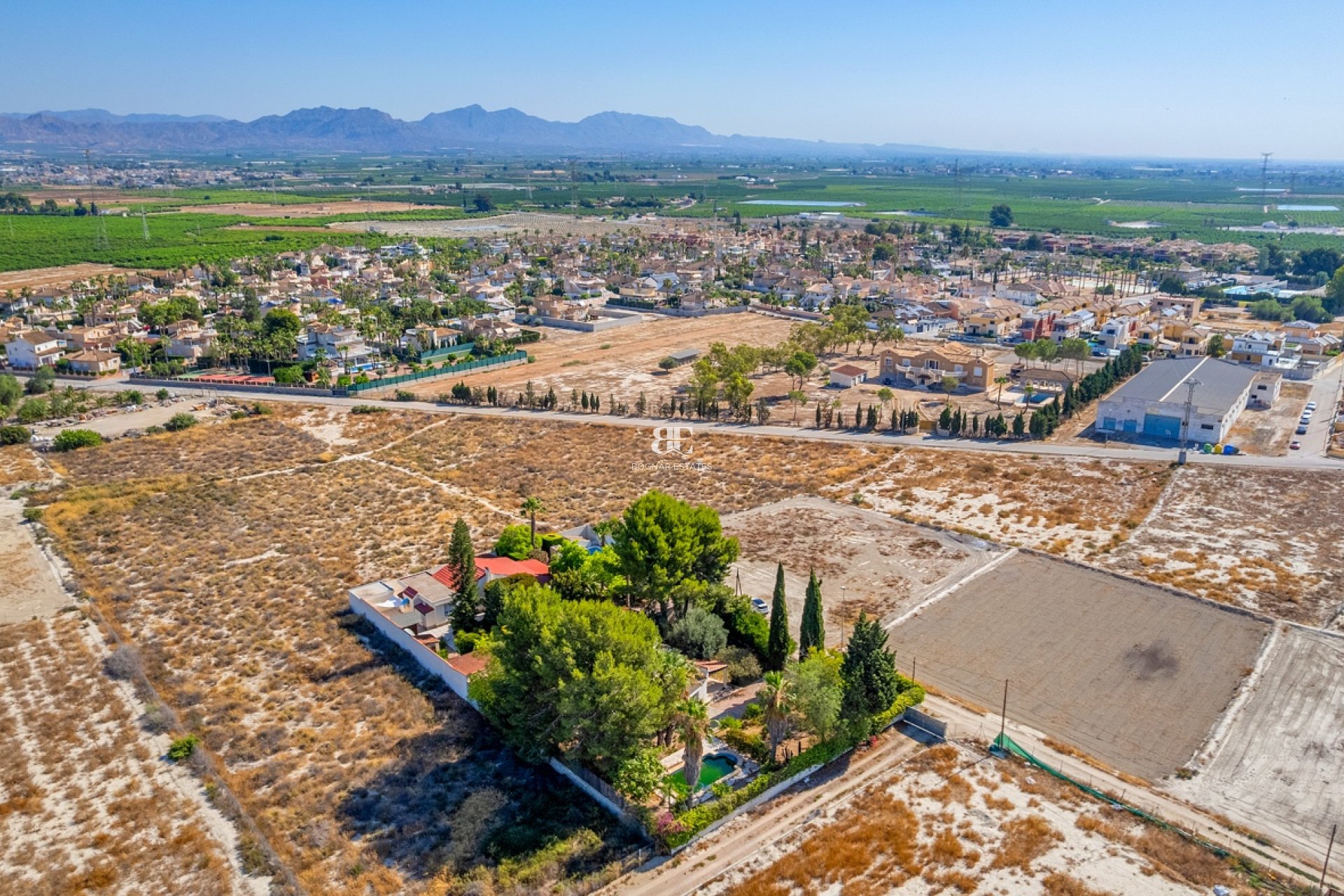Resale - Villa -
Benferri