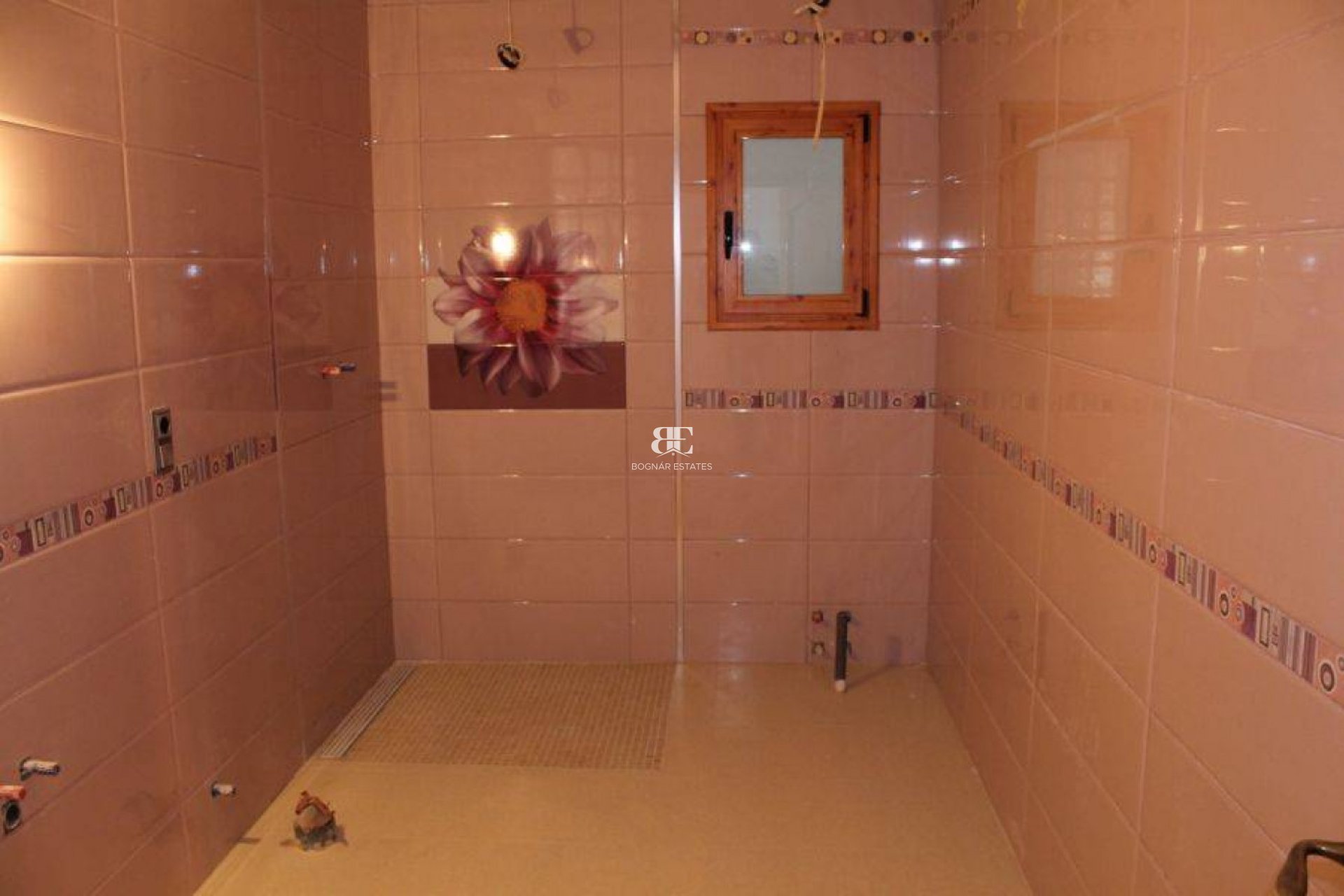 Resale - Villa -
Benidorm - Poniente