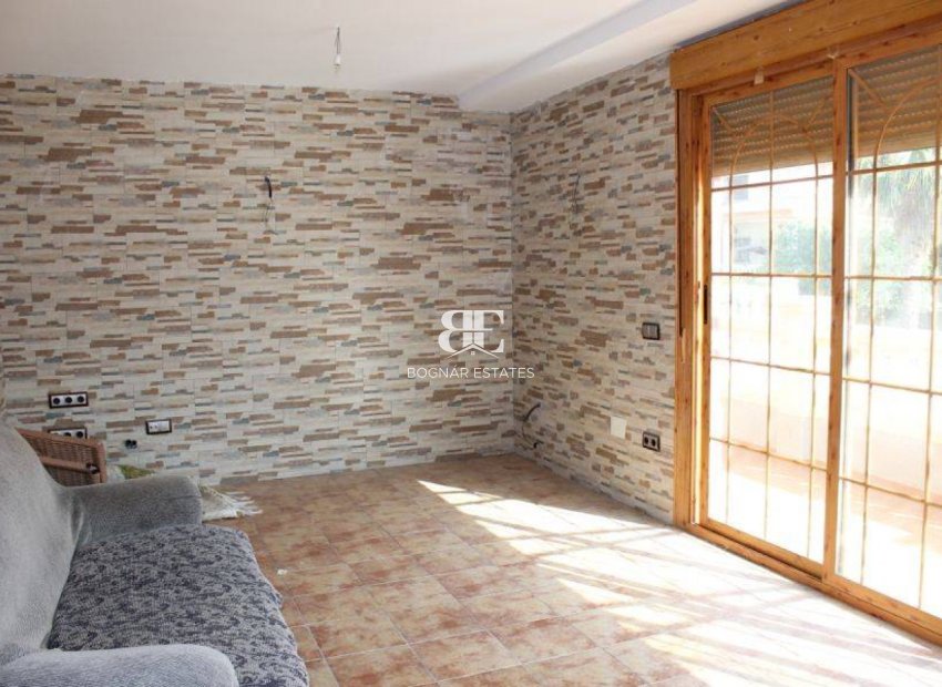 Resale - Villa -
Benidorm - Poniente