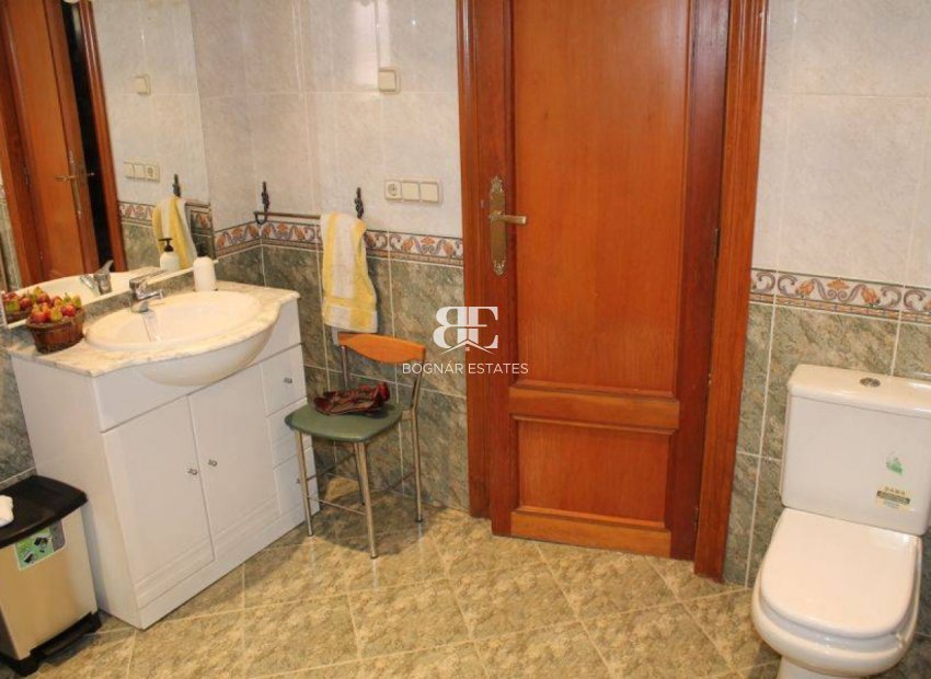 Resale - Villa -
Benidorm - Poniente