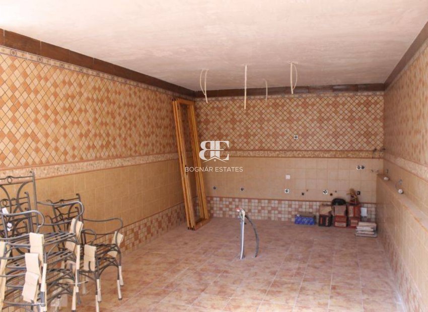 Resale - Villa -
Benidorm - Poniente