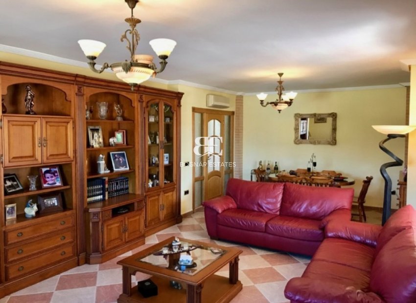 Resale - Villa -
Benidorm - Rincón de Loix