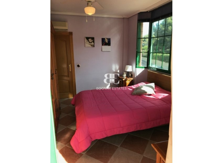 Resale - Villa -
Benidorm - Rincón de Loix