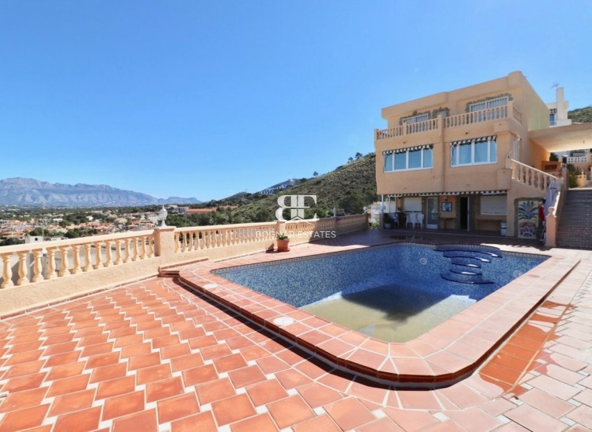 Resale - Villa -
Benidorm - Rincón de Loix