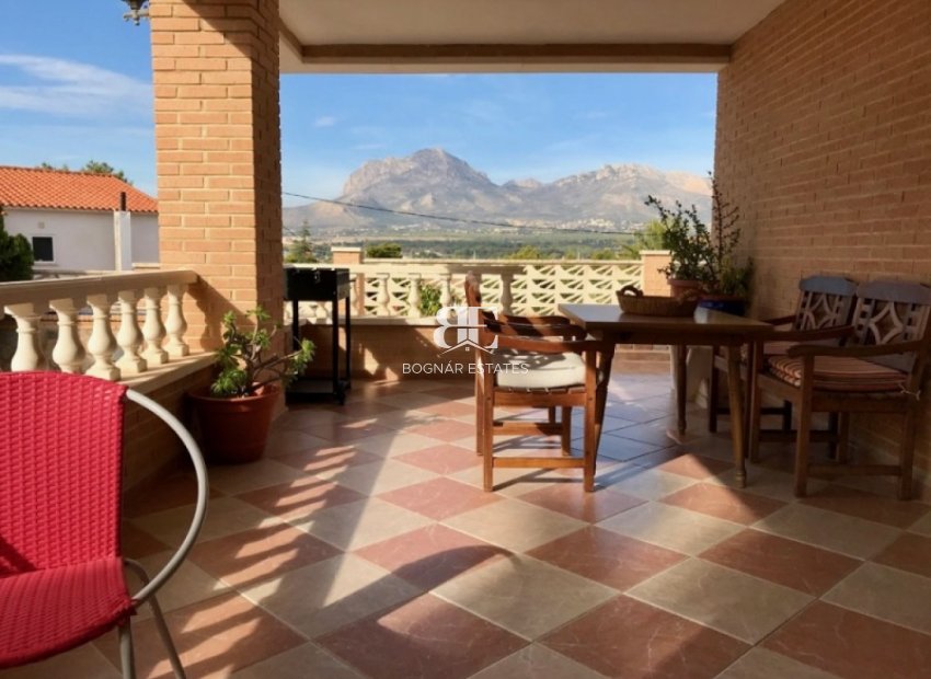Resale - Villa -
Benidorm - Rincón de Loix