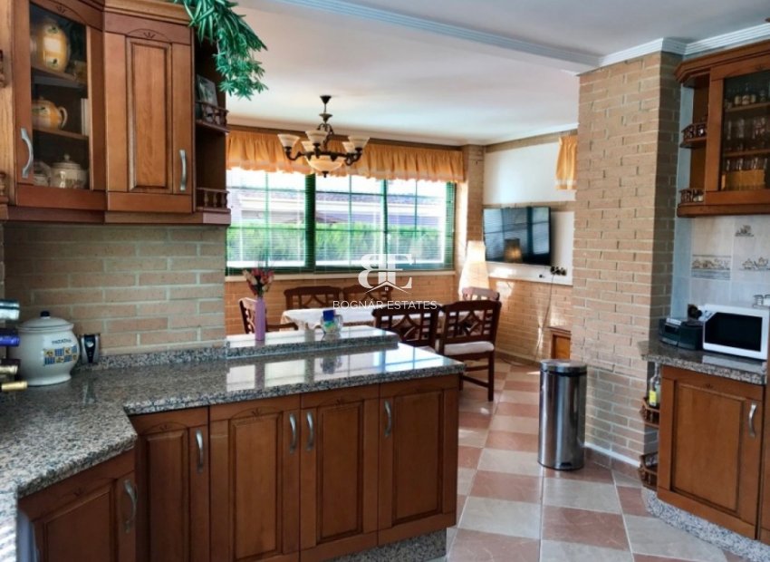 Resale - Villa -
Benidorm - Rincón de Loix