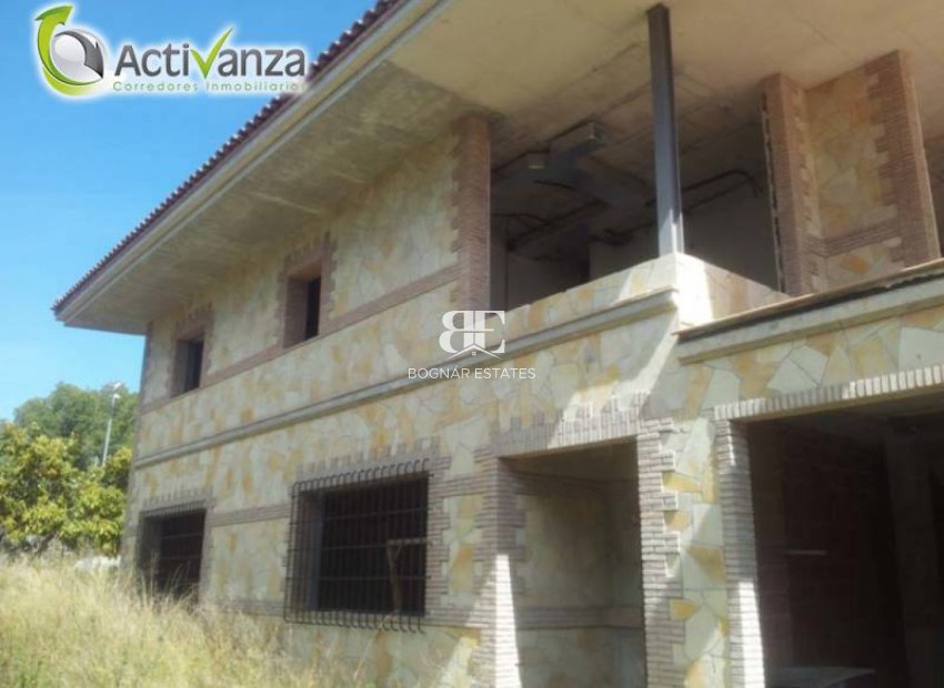 Resale - Villa -
Benidorm - Urbanizaciones