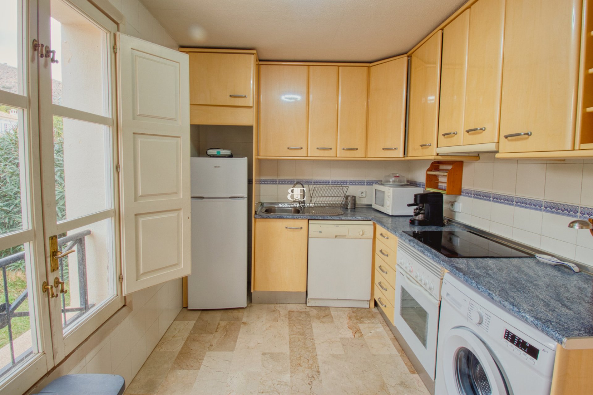 Resale - Villa -
Benidorm - Zona de Poniente