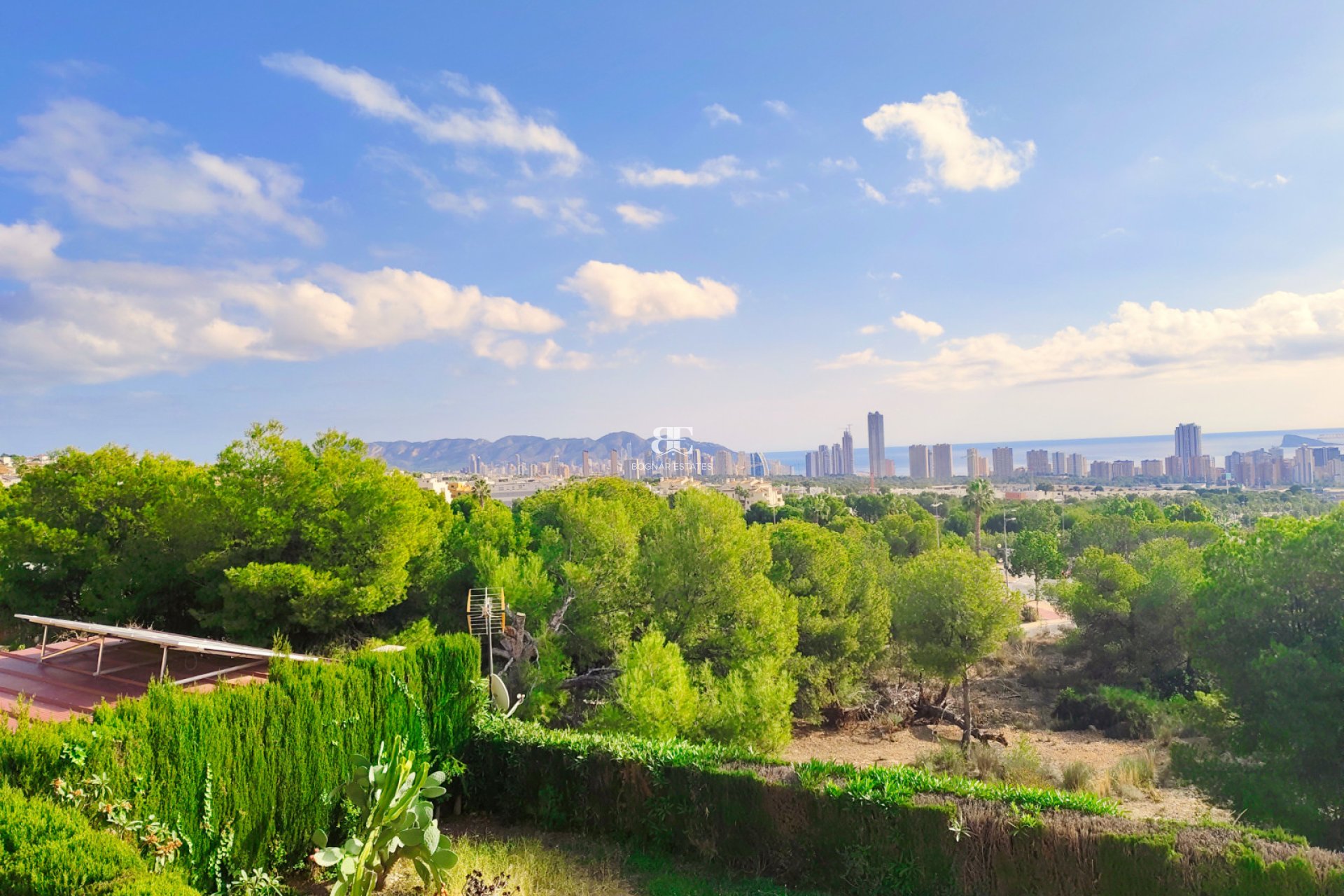 Resale - Villa -
Benidorm - Zona de Poniente