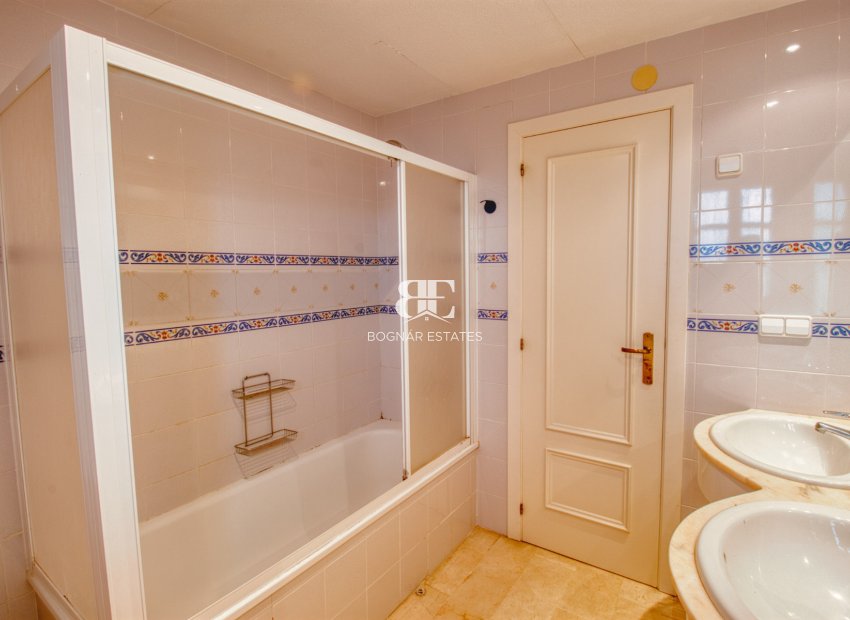 Resale - Villa -
Benidorm - Zona de Poniente