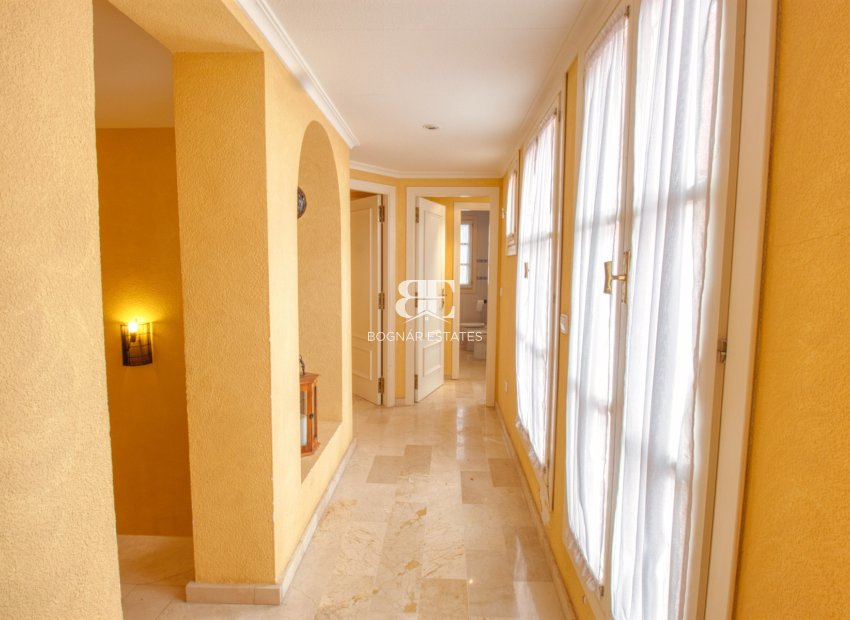 Resale - Villa -
Benidorm - Zona de Poniente