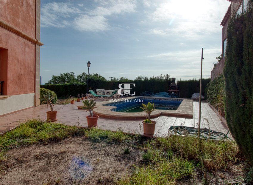 Resale - Villa -
Benidorm - Zona de Poniente