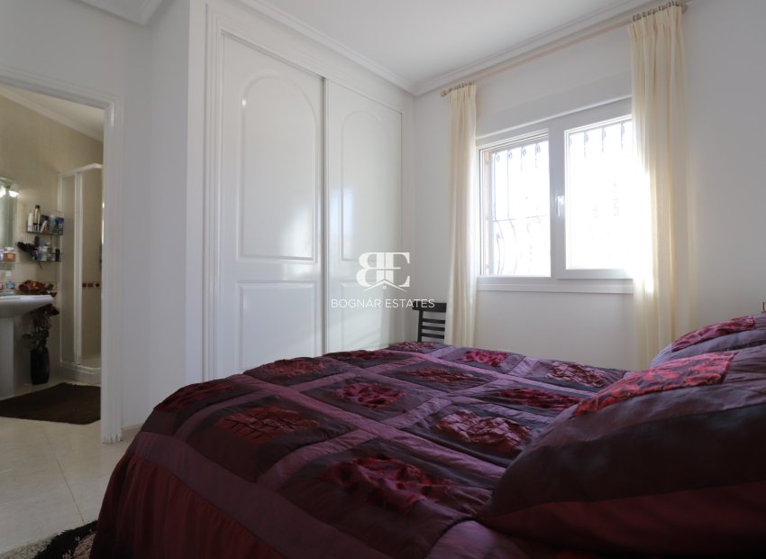 Resale - Villa -
Benijofar - Monte Azul