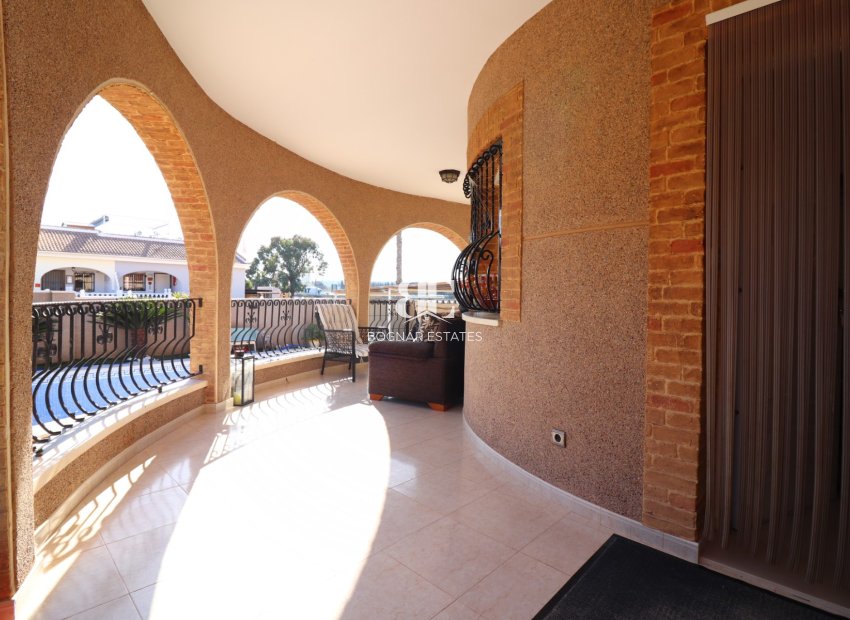 Resale - Villa -
Benijofar - Monte Azul