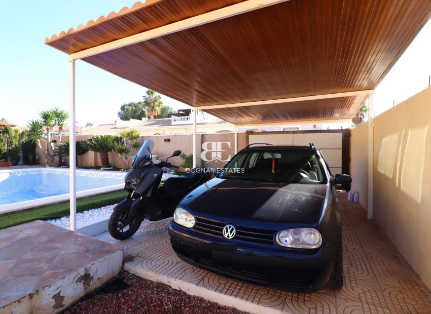 Resale - Villa -
Benijofar - Monte Azul