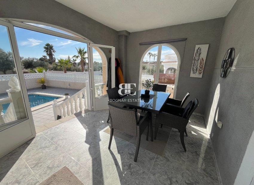 Resale - Villa -
Benijofar - Monte Azul