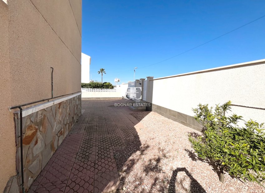 Resale - Villa -
Benijofar - Monte Azul